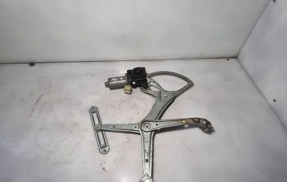 Mercedes-Benz E W210 Front door window regulator with motor 0130821708