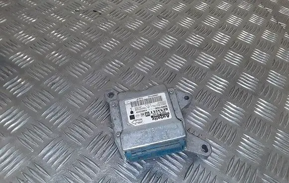 Opel Vivaro Airbag control unit/module 608361600c 8200912435
