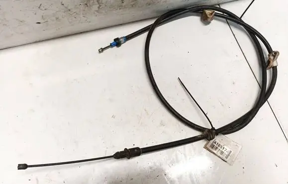 Handbrake/parking brake wiring cable