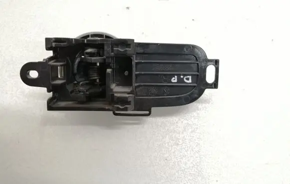 Nissan Tiida C11 Front door interior handle 01081