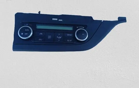 Toyota Corolla E160 E170 Climate control unit 75F542