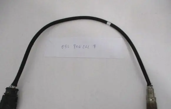 Volkswagen Touran III Lambda probe sensor 05L906262F