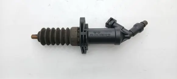 BMW 2 F22 F23 Clutch slave cylinder 6795710
