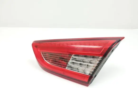 Tailgate rear/tail lights