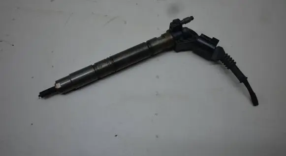 Audi A7 S7 4G Fuel injector 059130277CP 059130277