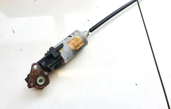 Lexus IS 220D-250-350 Seat adjustment motor 8582033020 85820-33020