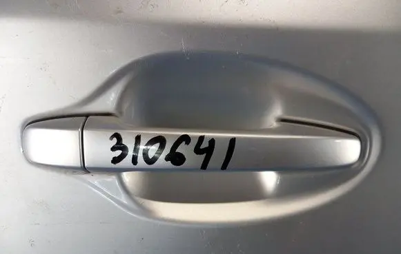 Toyota Prius (XW30) Front door exterior handle 6921174020B0