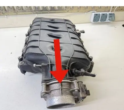 Chevrolet Corvette C7 Throttle valve 4Y14GD