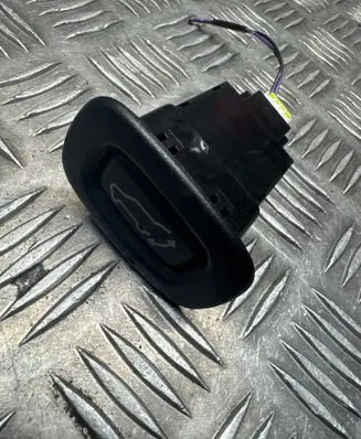 Mitsubishi Outlander Tailgate/boot open switch button 