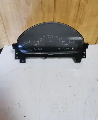 Mercedes-Benz A W168 Speedometer (instrument cluster) A1685404011