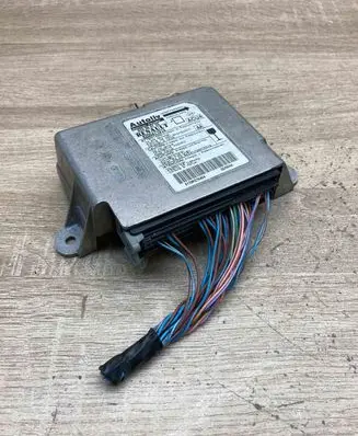 Renault Scenic I Airbag control unit/module 603989700 8200411013