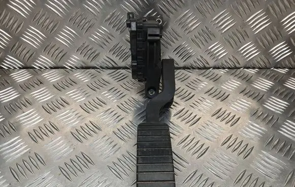Renault Laguna II Accelerator throttle pedal 8200003392 6PV008119