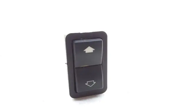 BMW 5 E39 Electric window control switch 8368974