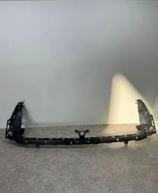 Front bumper mounting bracket