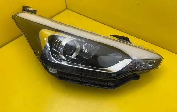 Hyundai i20 (GB IB) Headlight/headlamp 92102C8200