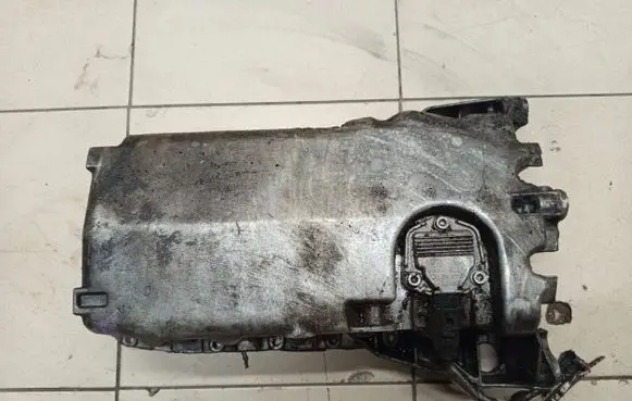 Oil sump