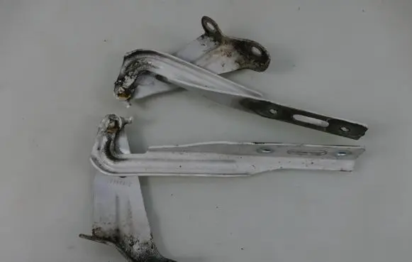 Honda CR-V Engine bonnet/hood hinges