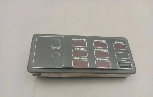 BMW 5 E28 Screen/display/small screen 62141368955 5KH00394900