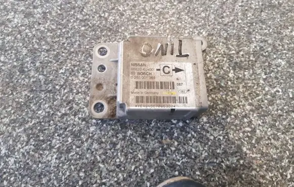 Nissan Almera Tino Airbag control unit/module 988204U400