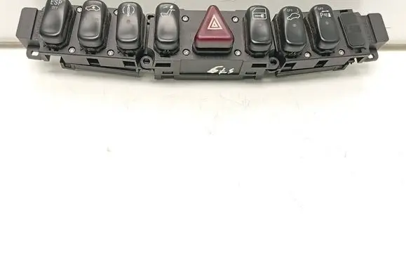 Mercedes-Benz S W220 Hazard light switch 2208205810