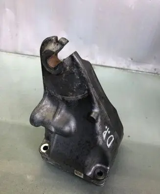 Mercedes-Benz GLC X253 C253 Engine mounting bracket A6542231000