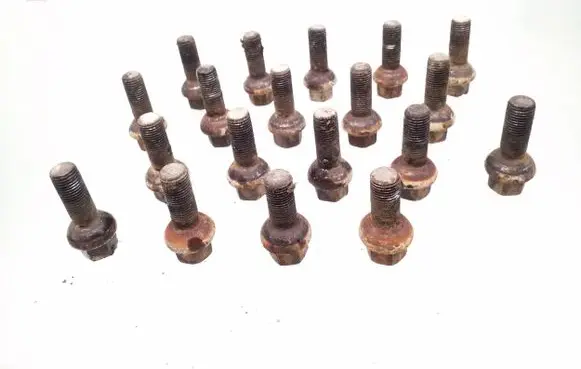 Volkswagen Transporter - Caravelle T4 Nuts/bolts 