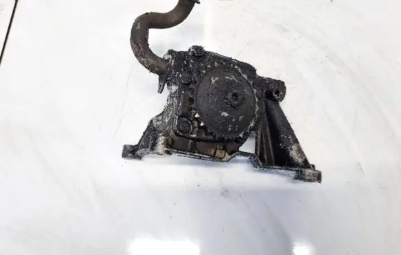 Audi A6 S6 C5 4B Oil pump 059115105G