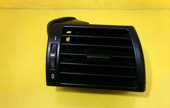 BMW 3 E46 Dashboard side air vent grill/cover trim 64228361898 369801