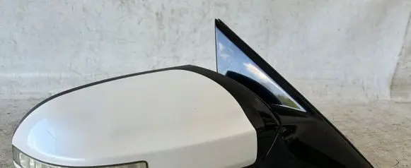 Nissan Maxima A35 Front door electric wing mirror
