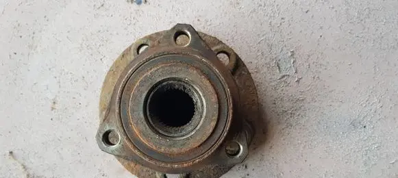 Volkswagen Golf VI Front wheel ball bearing 