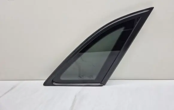 Audi Q3 8U Rear side window 8U0845300C 8U0845300CNVB 8U0845300