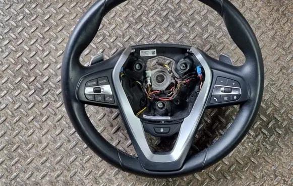 BMW 2 F44 Steering wheel 6288718 7F43691 70773121