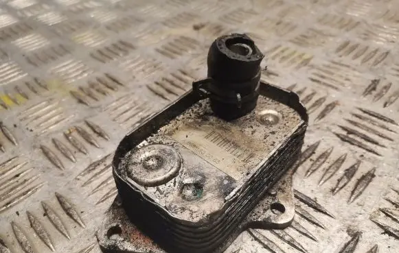 Mercedes-Benz A W168 Gearbox / Transmission oil cooler 6681800065