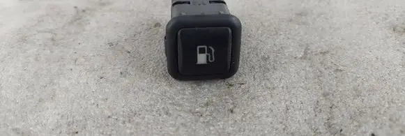 Volkswagen Golf IV Fuel tank opening switch 3B0959833A 03000313
