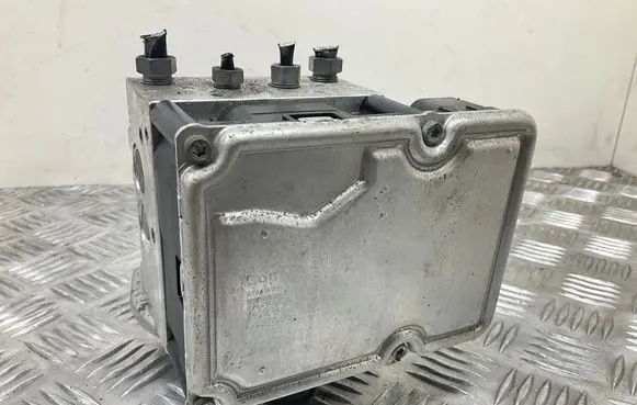 Volkswagen Touareg II ABS Pump 7P0907379G