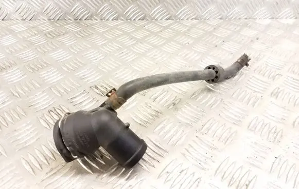 Volkswagen Jetta VI Engine coolant pipe/hose 3C0122291