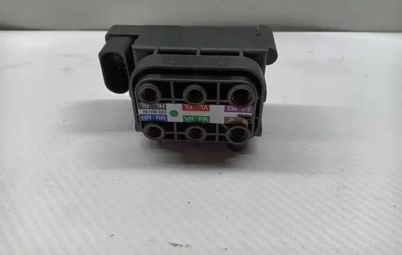 Audi A6 C7 Rear shock absorber actuator solenoid 4h0616013a