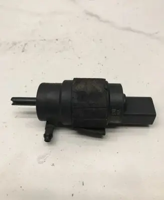 Audi A5 8T 8F Windscreen/windshield washer pump 8K5955647