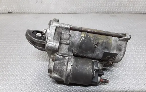 BMW 5 E39 Starter motor 2247063