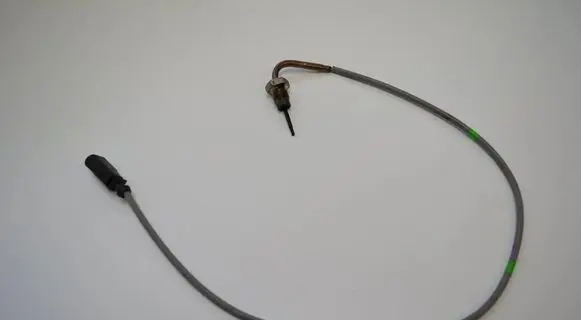 Audi Q3 8U Oil temperature sensor 04L906088EA