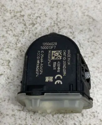 Opel Astra K Tire pressure sensor 13506028