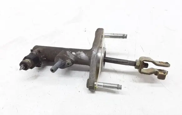 Clutch slave cylinder