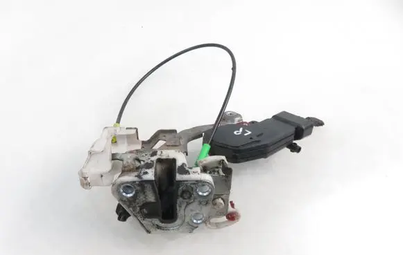 Peugeot 107 Front door lock 