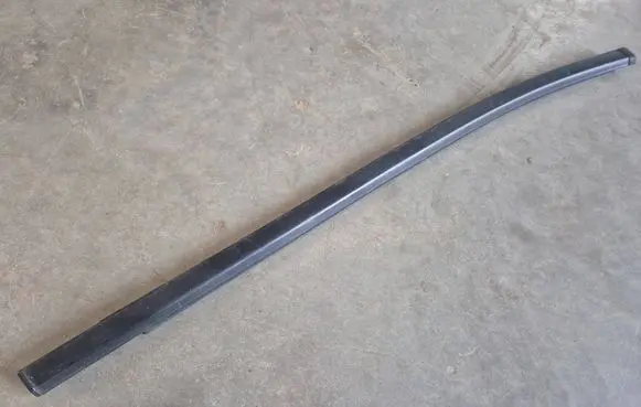 Mitsubishi L200 Rubber seal rear door window/glass MN117616