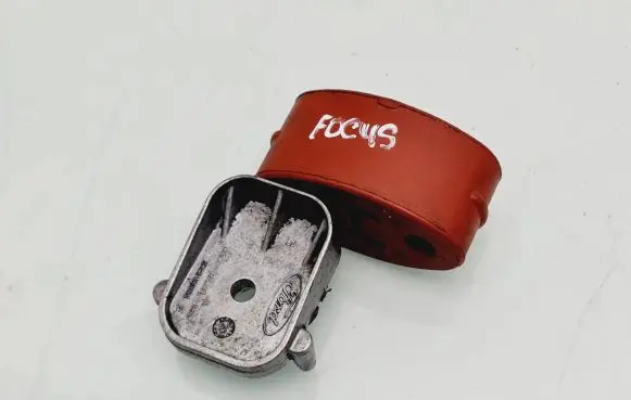 Muffler mount bracket/holder