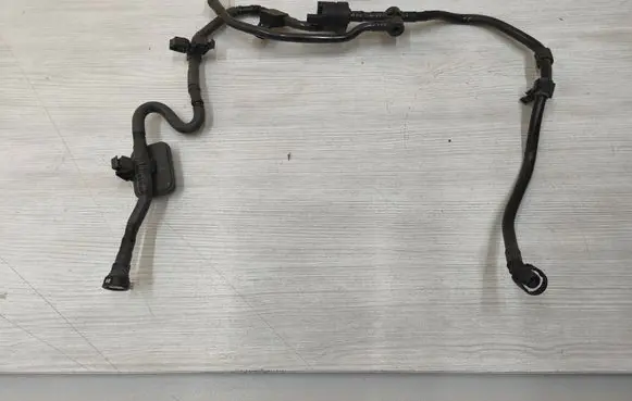 Audi Q2 - Vacuum line/pipe/hose 04E133277A 05E133366BK