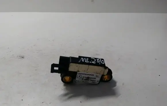 Mercedes-Benz ML W163 Airbag deployment crash/impact sensor A1638200226