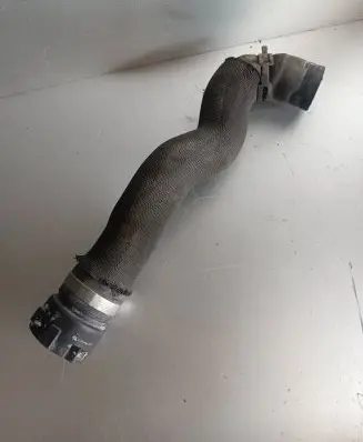 Audi A8 S8 D3 4E Engine coolant pipe/hose 3B0122291K