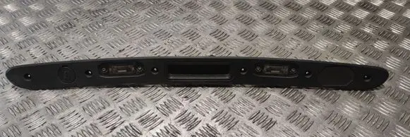 Volvo S60 Trunk door license plate light bar 31253640