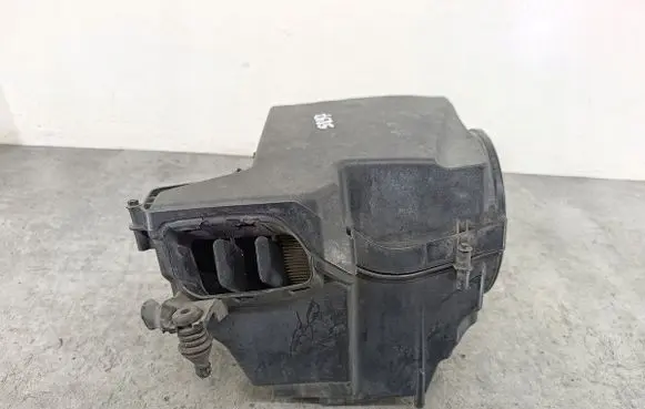 Ford Grand C-MAX Air filter box AV619600BF